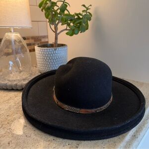 Doeskin Black Wool Wide-Brim Felt Hat Feather Band Vintage